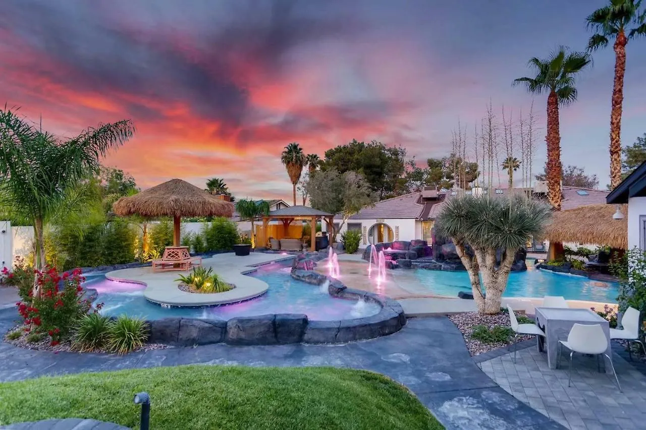 7Bd 5Ba Mansion W/ Lazy River Hot Tub Sleeps 26 Hotel Las Vegas