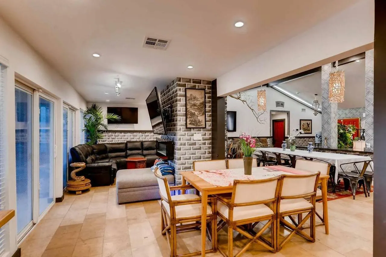 7Bd 5Ba Mansion W/ Lazy River Hot Tub Sleeps 26 Hotel Las Vegas Сasa de vacaciones