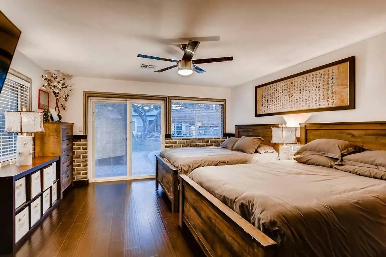 Сasa de vacaciones 7Bd 5Ba Mansion W/ Lazy River Hot Tub Sleeps 26 Hotel Las Vegas Estados Unidos