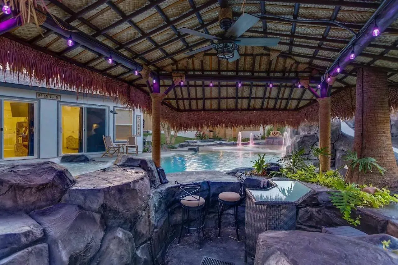 7Bd 5Ba Mansion W/ Lazy River Hot Tub Sleeps 26 Hotel Las Vegas